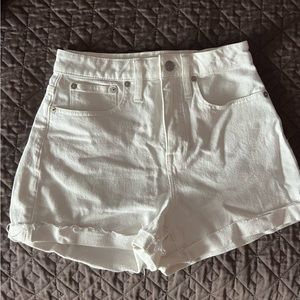 Madewell Curvy High Rise Denim Shorts in Tile White size 25